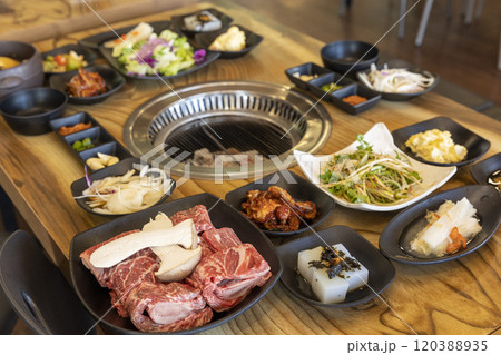 Korean bbq. Grilled beef ribs 120388935