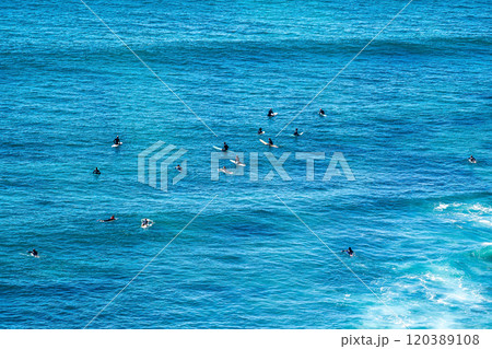 Ribeira de Ilhas beach in Ericeira, is part of the world surf reserve in Ericeira Portugal. Ribeira de Ilhas beach in Ericeira, is part of the world surf reserve in Ericeira Portugal. 120389108