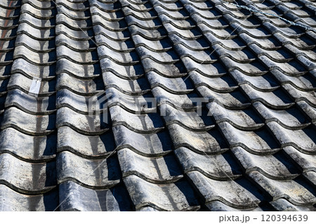瓦屋根のテクスチャ 瓦屋根のテクスチャ 120394639
