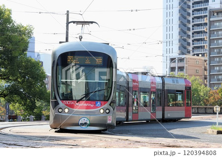 【広島電鉄】5100形～ラッピングコラボトレイン～（本線：的場町〜猿猴橋町） 120394808