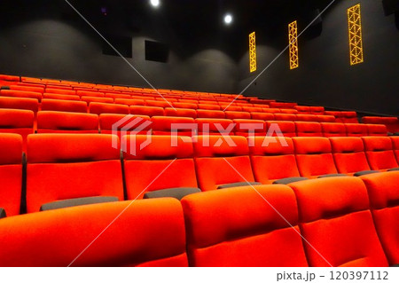 映画館・シアターのシート　劇場の座席 120397112