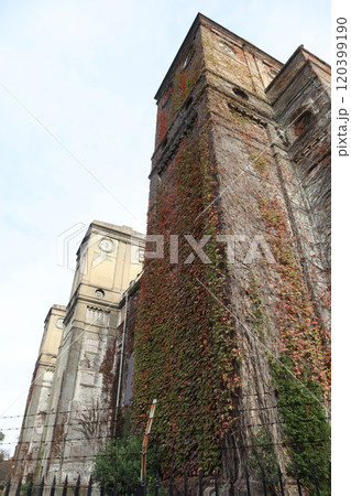 旧横浜競馬場一等馬見所跡（根岸森林公園内） 120399190