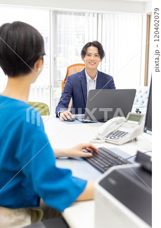 信頼の出来る上司 120402079
