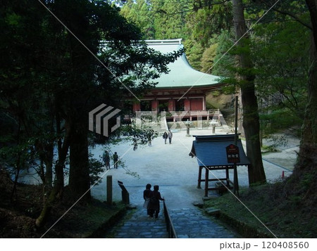 延暦寺西塔を代表する建造物釈迦堂 延暦寺西塔を代表する建造物釈迦堂 120408560