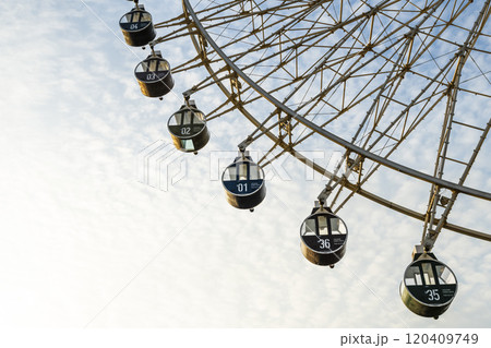 Close-up of the Ferris wheel at the Mitsui Outlet Park Taichung Port in Taiwan. it is Mitsui Fudosan's second base in Taiwan. 120409749