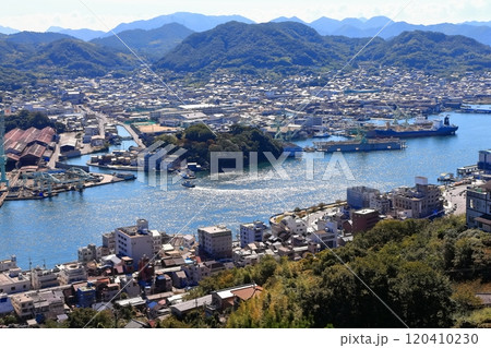 【広島県】千光寺から見た尾道の町並み 120410230