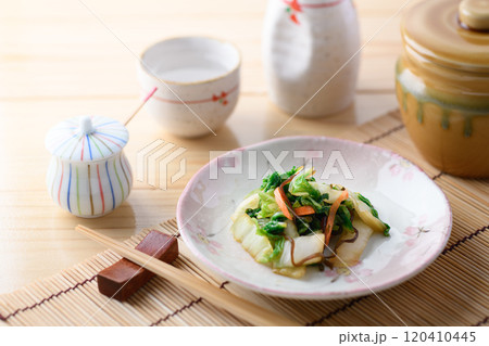 自宅で簡単♪ 白菜と塩昆布の浅漬け 自宅で簡単♪ 白菜と塩昆布の浅漬け 120410445