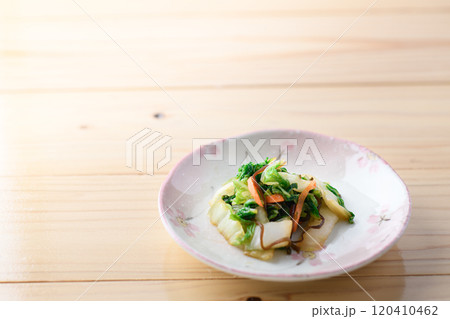 自宅で簡単♪ 白菜と塩昆布の浅漬け 自宅で簡単♪ 白菜と塩昆布の浅漬け 120410462
