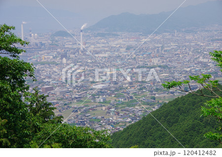 愛媛県四国中央市　具定展望台から川之江方面を望む 120412482
