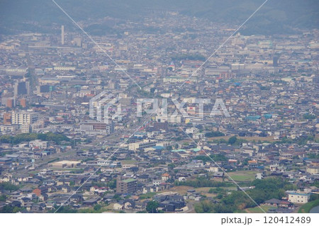 愛媛県四国中央市　具定展望台から川之江三島バイパス周辺を望む 120412489