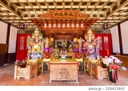 The main hall of the Yanping Junwang Temple in Tainan, Taiwan, enshrines statues of Koxinga. is the only Fujianese-style shrine in Taiwan. The main hall of the Yanping Junwang Temple in Tainan, Taiwan, enshrines statues of Koxinga. is the only Fujianese-style shrine in Taiwan. 120413842