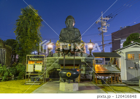 夜の石切大仏（東大阪市東石切町） 120416848