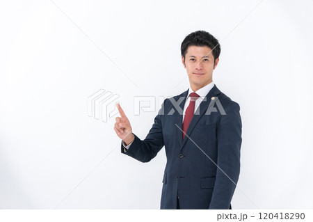 男性　弁護士	 120418290