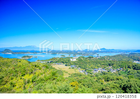 初秋の千巌山展望所から見た雲仙普賢岳と天草の景色　熊本県上天草市 120418358