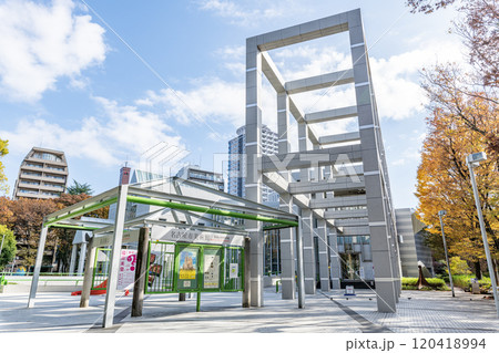 愛知県名古屋市 晴天の名古屋市美術館 愛知県名古屋市 晴天の名古屋市美術館 120418994