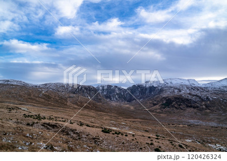 Poisen Glen next to Mount Errigal, the highest mountain in Donegal - Ireland. 120426324