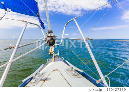 Lapper genoa roller jib, jibsheet on boat Lapper genoa roller jib, jibsheet on boat 120427589