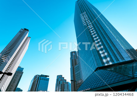 新宿副都心 議事堂通りの高層ビル群 2024.11　a-4 ライトカラー 120434468