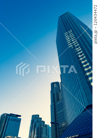 新宿副都心 議事堂通りの高層ビル群 2024.11 b-3 暖色寒色強調 新宿副都心 議事堂通りの高層ビル群 2024.11 b-3 暖色寒色強調 120434472