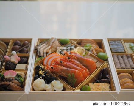 お節料理(三段重・和風) お節料理(三段重・和風) 120434967