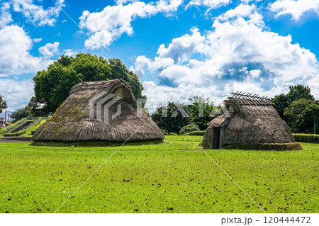 縄文時代と弥生時代の前後関係を初めて明らかにした橋牟礼川遺跡(鹿児島県指宿市) 縄文時代と弥生時代の前後関係を初めて明らかにした橋牟礼川遺跡(鹿児島県指宿市) 120444472