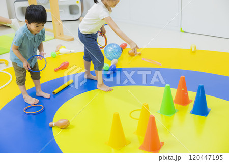 保育　療育　イメージ 120447195