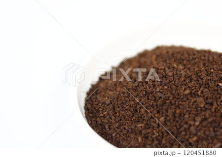 エスプレッソ用の粗挽きコーヒー 120451880
