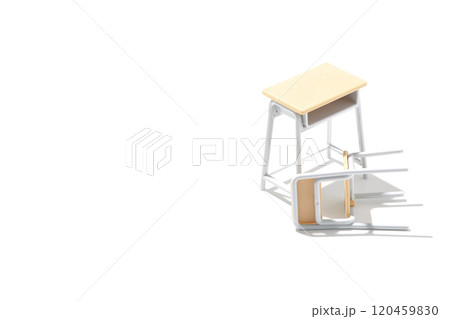 机と椅子を白背景で撮影 120459830