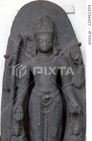 Standing Hari-Hara, from 10th century found in Basalt Surajkund, Nalanda, Bihar now exposed in the Indian Museum in Kolkata, West Bengal, India 120462304