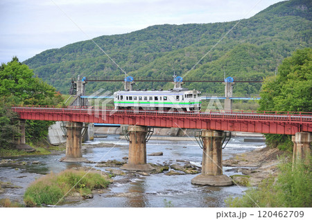 石北本線 瀬戸瀬ー遠軽 JR北海道 キハ40-730(旭川) 石北本線 瀬戸瀬ー遠軽 JR北海道 キハ40-730(旭川) 120462709