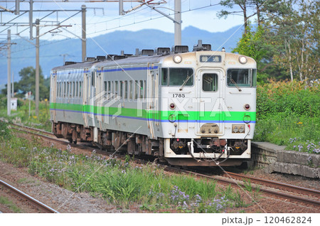 函館本線　峰延　JR北海道　キハ40-1785（旭川） 120462824