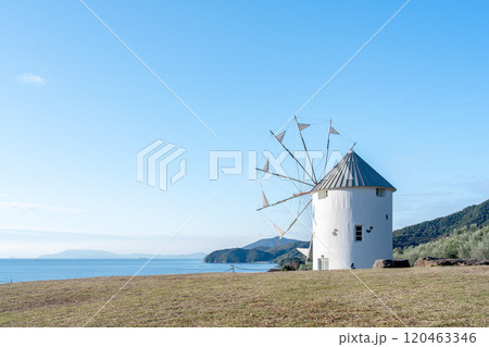 小豆島オリーブ公園のギリシャ風車 120463346