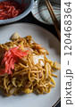 紅生姜がのったやきそば 120468364