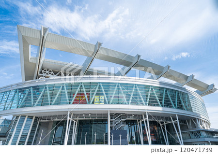 「埼玉県」青空とさいたまスーパーアリーナの風景 「埼玉県」青空とさいたまスーパーアリーナの風景 120471739