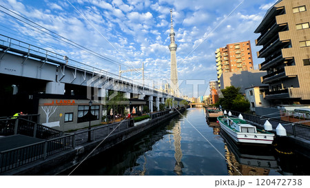 the bridge over the canal 120472738