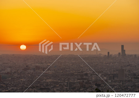 大阪　額田山展望台からの眺め　夕景 120472777