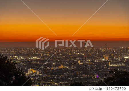大阪　額田山展望台からの眺め　夕景 120472790