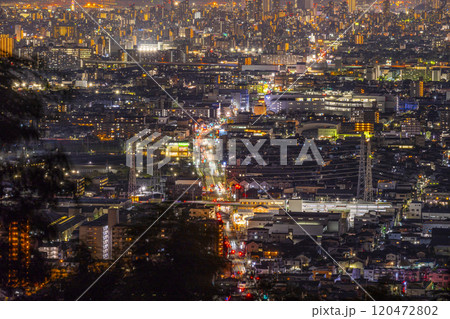 大阪　額田山展望台からの眺め　夜景・薄暮空 120472802