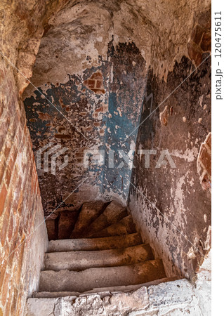 The ruins of a building 120475611