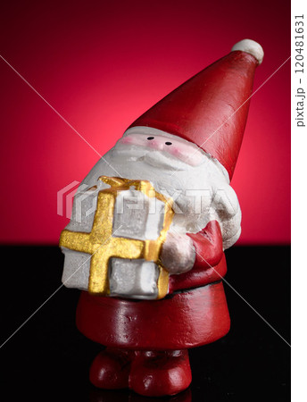 サンタさん （ クリスマスイメージ ） 120481631