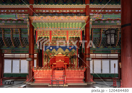 Throne room in the Gyeongbokgung royal palace of the Joseon dynasty in Seoul South Korea Throne room in the Gyeongbokgung royal palace of the Joseon dynasty in Seoul South Korea 120484480