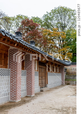 Gyeongbokgung royal palace of the Joseon dynasty in Seoul South Korea Gyeongbokgung royal palace of the Joseon dynasty in Seoul South Korea 120485677