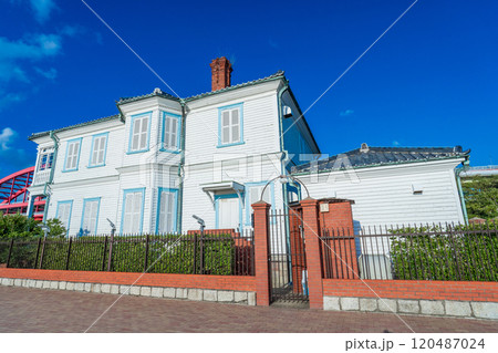 神戸市　ポートアイランドに移築されているみなと異人館 120487024