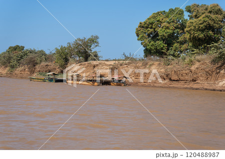 Traditional Houseboats Moored on the Manambolo River, Madagascar Traditional Houseboats Moored on the Manambolo River, Madagascar 120488987