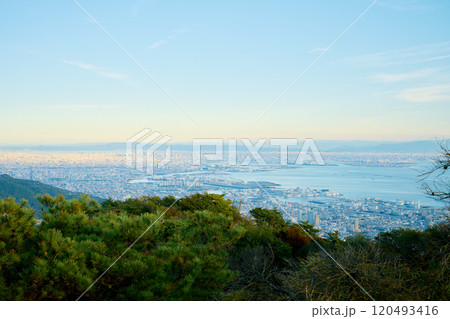 長峰山の山頂から見える景色 長峰山の山頂から見える景色 120493416