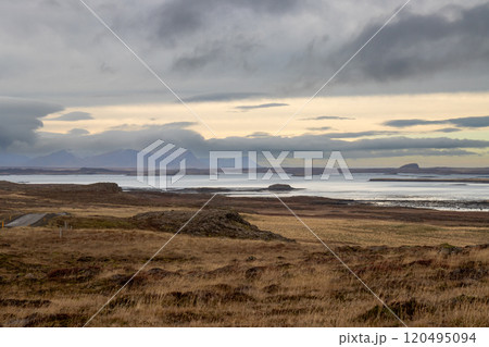 Islands in Atlantic ocean, west Iceland 120495094