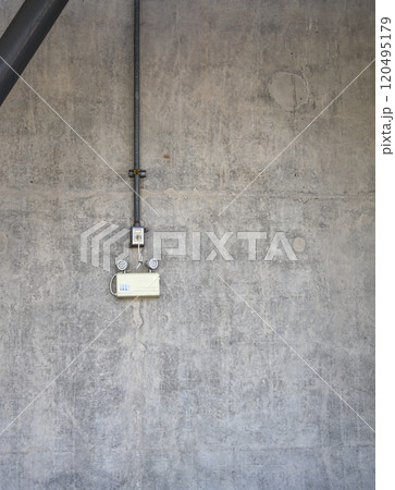 Automatic EMERGENCY LIGHT, uninterruptible power supply for lighting when the power went out. Automatic EMERGENCY LIGHT, uninterruptible power supply for lighting when the power went out. 120495179