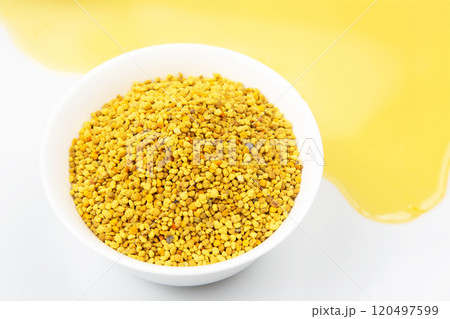 Fresh pollen with spoons on a wooden background. Organic Vitamin Health Food Fresh pollen with spoons on a wooden background. Organic Vitamin Health Food 120497599