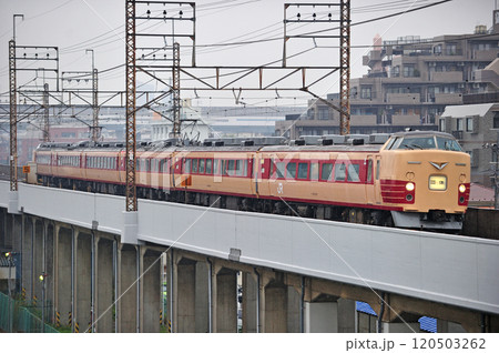 武蔵野線　西浦和ー北朝霞　JR東日本　183系　OM103編成（大宮）　団体 120503262