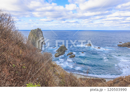 秋の島武意海岸 – 日本の渚百選の美しい海岸風景 秋の島武意海岸 – 日本の渚百選の美しい海岸風景 120503990